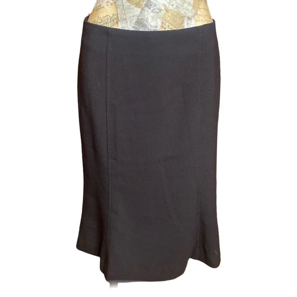 Talbots Black fishtail stretch midi Skirt‎ darted and lined Size 8